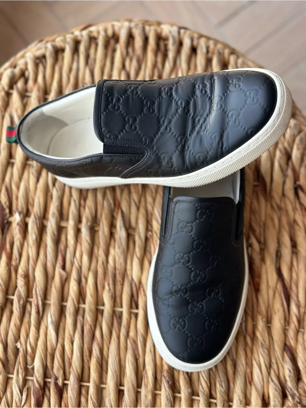 Gucci mens slip